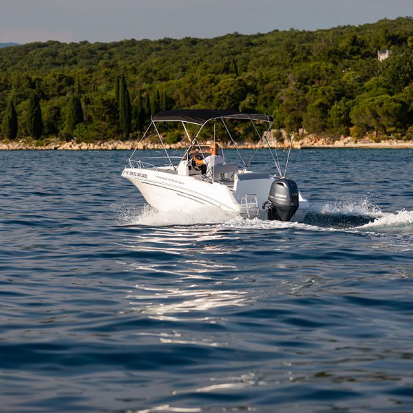 navis-prince-002 PRINCE 570 OPEN - Navis - Rent a boat Malinska