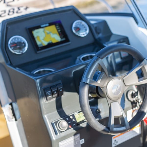 quicksilver-active-675-open-2